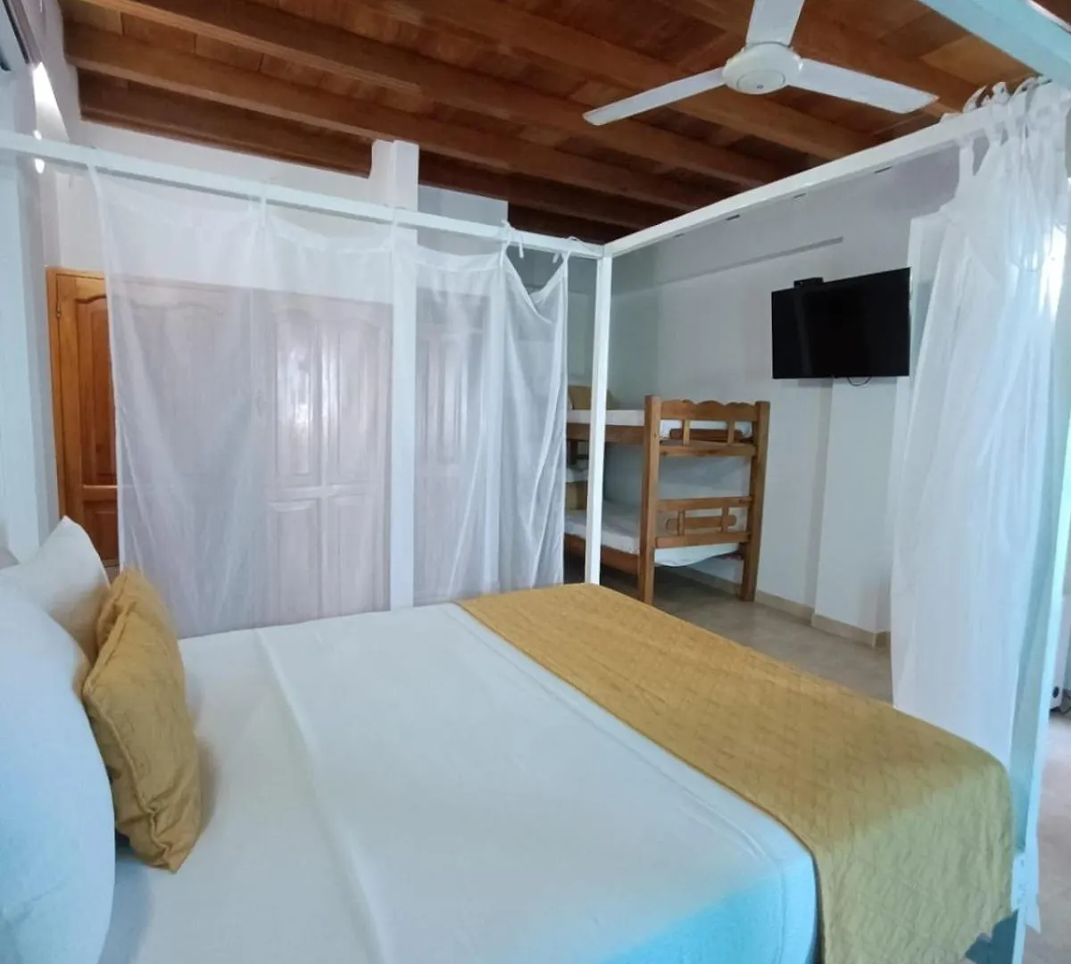 Hotel 3 Banderas Manzanillo Del Mar Kartagena 0*,