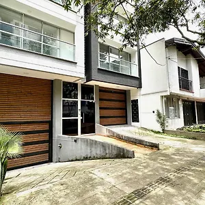 Moderno En Conquistadores, Excelente Ubicacion , Medellin Colombia