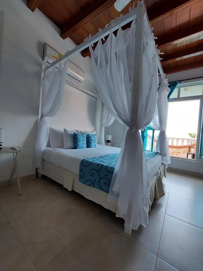 hotel 3 banderas Manzanillo del Mar Cartagena