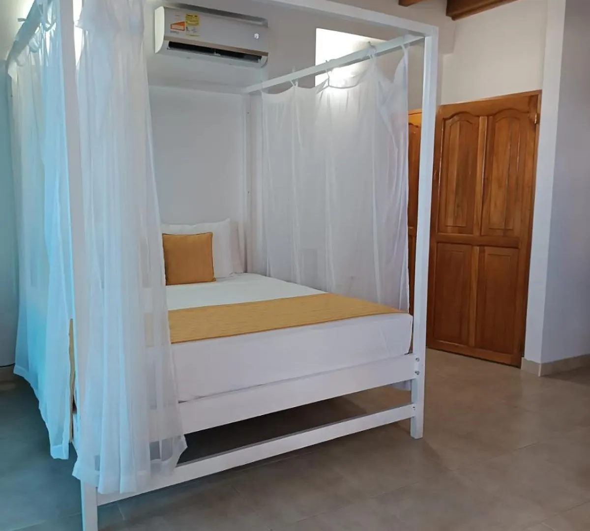 hotel 3 banderas Manzanillo del Mar Cartagena